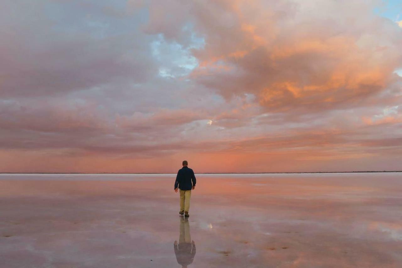 Skymirror Vila Sea Lake Exterior foto